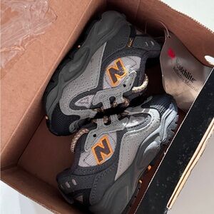 vintage baby new balance size 2